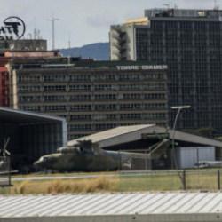 Venezuela'da son durum: &Ccedil;ok sayıda kişi evini terk etti! Askerler sivillere izin vermedi