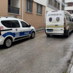 27 yaşındaki gen&ccedil; evinde &ouml;l&uuml; bulundu