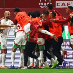 Afrika Kupası'nda &ccedil;ılgın ma&ccedil;! Yarı final biletini kaptılar