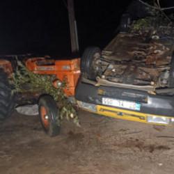 Antalya&rsquo;da hortum felaketi! Arabaları u&ccedil;urdu, ahırları yıktı, &ccedil;atıları s&ouml;kt&uuml;