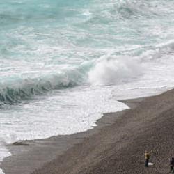 Antalya'da dalgaların boyu 1,5 metreyi buldu!
