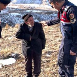 Kayıp Alzheimer hastası dağda bulundu: Bu araba senin
