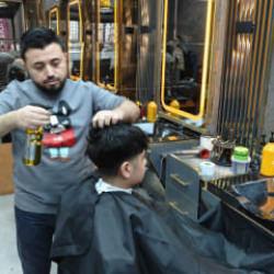 Berberlerde yapay zeka d&ouml;nemi: Sa&ccedil; modeli tıraş &ouml;ncesi g&ouml;r&uuml;l&uuml;yor