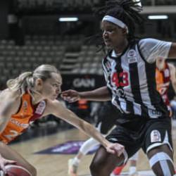 Beşiktaş'ı deviren Galatasaray d&ouml;rtl&uuml; finalde