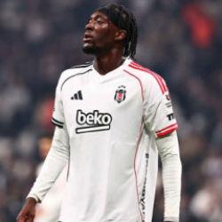 Beşiktaş'ta Tammy Abraham kamptan ayrıldı