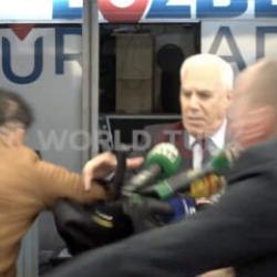 Bursa B&uuml;y&uuml;kşehir Belediye Başkanı Bozbey&rsquo;e saldırının en net g&ouml;r&uuml;nt&uuml;s&uuml; ortaya &ccedil;ıktı