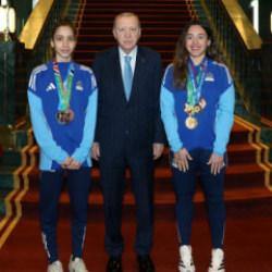 Cumhurbaşkanı Erdoğan şampiyon kardeşleri kabul etti!