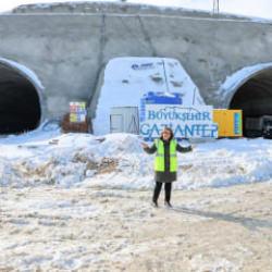 D&uuml;l&uuml;k-OSB T&uuml;neli&rsquo;nin d&ouml;rtte biri tamamlandı: 45 dakikalık yol 10 dakikaya inecek
