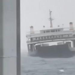 Fırtına sebebiyle Eskihisar-Top&ccedil;ular feribot seferleri durduruldu