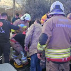 Hatay&rsquo;da can pazarı: Tır ve minib&uuml;s &ccedil;arpıştı, 18 kişi yaralandı