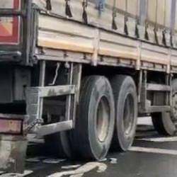 Kocaeli&rsquo;nde feci &ouml;l&uuml;m: Kamyonun altında kaldı