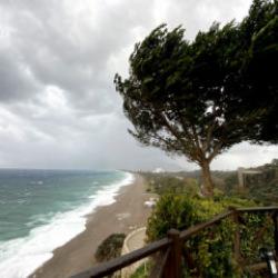 Meteoroloji'den 4 b&ouml;lgeye son dakika uyarısı! &Ccedil;ok kuvvetli geliyor