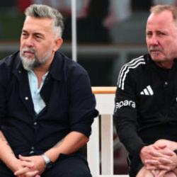 Re&ccedil;ber'den Beşiktaş taraftarına: 'Prensipte anlaştığımız oyuncular var'