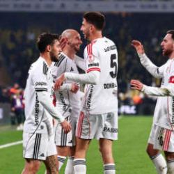 Resmi teklif geldi! Beşiktaş'ın gen&ccedil; yıldızı Avrupa'ya d&ouml;nebilir