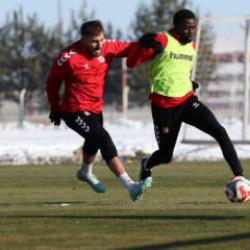 Sivasspor&rsquo;da Erzurumspor FK ma&ccedil;ı hazırlıkları s&uuml;r&uuml;yor