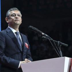 Son dakika: 12 dokunulmazlık dosyası TBMM'ye sunuldu! Aralarında &Ouml;zg&uuml;r &Ouml;zel de var...