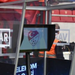 Galatasaray-Trabzonspor ma&ccedil;ının VAR hakemi a&ccedil;ıklandı