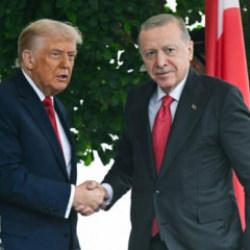 Son dakika haberi: Cumhurbaşkanı Erdoğan ve ABD Başkanı Trump arasında kritik g&ouml;r&uuml;şme!