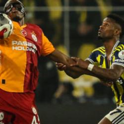 TFF a&ccedil;ıkladı: Galatasaray - Fenerbah&ccedil;e derbisinin saati değişti