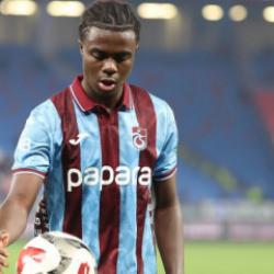 Trabzonsporlu Oulai: 'Ligue 1'den hi&ccedil;bir takım nasıl olur da beni g&ouml;rmez?'