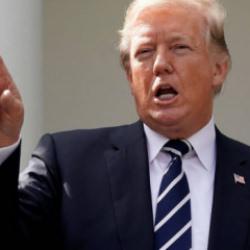 Trump g&ouml;z&uuml;n&uuml; K&uuml;ba'ya dikti! Yine tehdit etti: 'Pamuk ipliğine bağlılar'