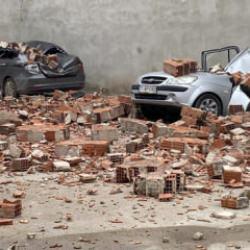 Eskişehir'de patlama ihbarı: &Ccedil;ok sayıda ara&ccedil; hurdaya d&ouml;nd&uuml;