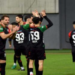 3. Lig'de şampiyonluk yolunda kritik ma&ccedil;! Ev sahibine 100 TL olan bilet deplasmana 3550 TL