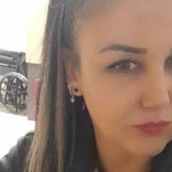 45 yaşındaki kadının acı &ouml;l&uuml;m&uuml;: Nefes borusuna elma ka&ccedil;tı!