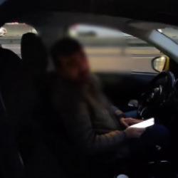 Ataşehir'de yolcu almayan taksicinin aracı bağlandı, ceza kesildi