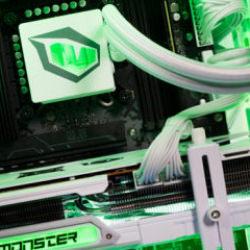 AMD 9950X3D ve RX 9070 XT&rsquo;li en g&uuml;&ccedil;l&uuml; masa&uuml;st&uuml; oyun canavarı