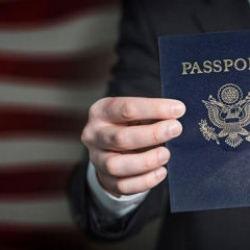 Artık ABD'ye giremeyecekler: Trump 75 &uuml;lkenin vize işlemini askıya alacak!