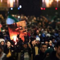 Ayşe Kaddafi'den İran'a tarihi uyarı: Babam Batı'ya g&uuml;vendi, sonu felaket oldu