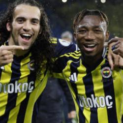 Fenerbah&ccedil;e forma g&ouml;ğ&uuml;s sponsorluğunda Otoko&ccedil; ile yola devam ediyor
