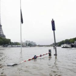 Fransa i&ccedil;in sel uyarısı