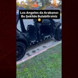 G&ouml;renlerin şaşkınlıkla izlediği o anlar!ABD'de soyguncuların araca yaptıkları pes dedirtti