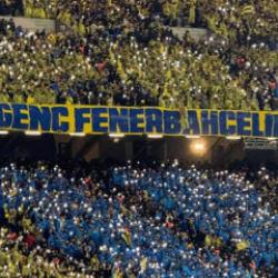 G&uuml;ndem olan yağmurlukların maliyeti a&ccedil;ıklandı: Tamamını ceplerinden &ouml;dediler