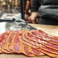 Havalar soğudu, talep patladı! Kayseri'de esnafın y&uuml;z&uuml;n&uuml; g&uuml;ld&uuml;ren gelişme!