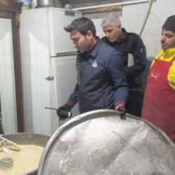 Fırında mide bulandıran g&ouml;r&uuml;nt&uuml;: Tezgahtaki farenin ardından ekiplerden baskın