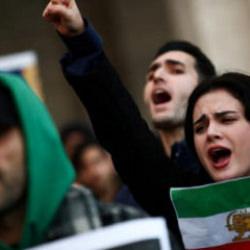 Tahran'da dosyalar inceleniyor: Bazı g&ouml;stericiler kamuya a&ccedil;ık yargılanacak