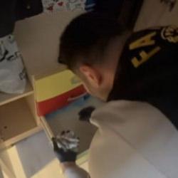 İstanbul'da g&uuml;nd&uuml;z vakti bir eve ateş a&ccedil;ıldı