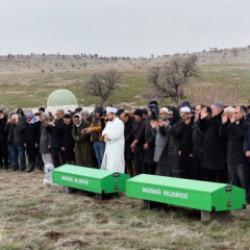 Mardin'de acı olay: G&ouml;lette cansız bedenleri bulunan 2 &ccedil;ocuk toprağa verildi