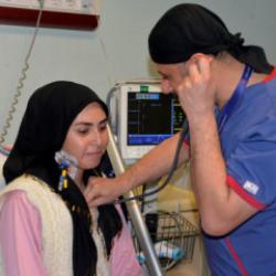 Nefes darlığı i&ccedil;in gitti, hayatının şokunu yaşadı: Milyonda bir g&ouml;r&uuml;l&uuml;yor!