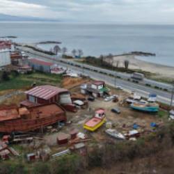 Of'tan Senegal'e balık&ccedil;ı teknesi ihracatı