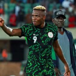 Osimhen Nijerya'yı karıştırdı! Tepkiler &ccedil;ığ gibi