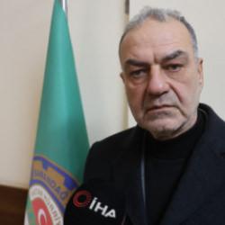 &Ccedil;ift&ccedil;i bedavaya dağıtıyor, d&ouml;n&uuml;p bakan yok