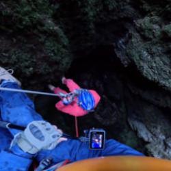 Keşif i&ccedil;in girdikleri mağarada karşılaştılar! Ş&uuml;phe uyandıran manzara 