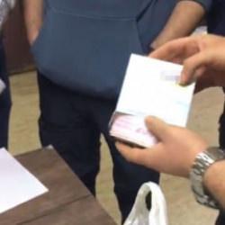 Sağlık ocağında ila&ccedil; kutusundan &ccedil;ıkanlar herkesi şaşırttı 