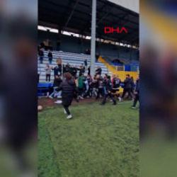 Sarıyer'de amat&ouml;r lig m&uuml;cadelesinde sahada tekmeler konuştu