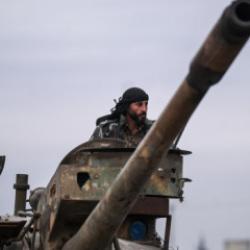 Suriye'de SDG balonu 24 saatte patladı: Petrol&uuml;n y&uuml;zde 70'ini kaybettiler! Karargah d&uuml;şt&uuml;