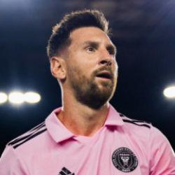 Suudi Arabistan'dan Messi'ye a&ccedil;ık &ccedil;ek! Reddettiği rakamı a&ccedil;ıkladı